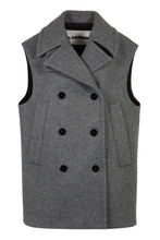 Carica l'immagine nel visualizzatore di Gallery, Gilet in lana
