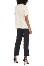 Carica l'immagine nel visualizzatore di Gallery, T-shirt in cotone con gilet in rete
