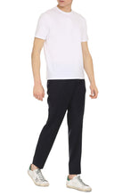 Carica l'immagine nel visualizzatore di Gallery, T-shirt girocollo in cotone
