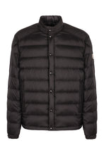 Load image into Gallery viewer, Selves snap button fastening down jacket
