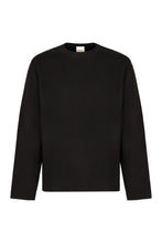 Carica l'immagine nel visualizzatore di Gallery, Pullover girocollo in maglia fine
