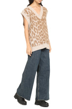 Load image into Gallery viewer, Wool vest
