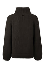 Carica l'immagine nel visualizzatore di Gallery, Maglione dolcevita in lana
