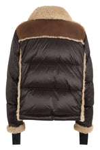 Carica l'immagine nel visualizzatore di Gallery, Giacca Imbottita in Nappa e Shearling Argens
