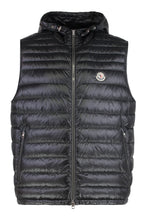 Carica l'immagine nel visualizzatore di Gallery, Gilet imbottito Orant con cappuccio
