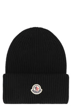 Carica l'immagine nel visualizzatore di Gallery, Cappello in maglia a coste
