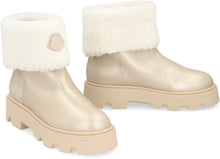 Carica l'immagine nel visualizzatore di Gallery, Stivaletti in Shearling Aurea
