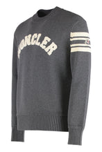 Load image into Gallery viewer, Sweater with round neck in cotton
