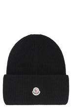 Carica l'immagine nel visualizzatore di Gallery, Cappello in maglia a coste
