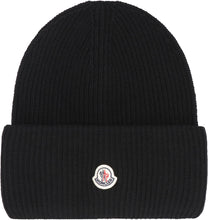 Carica l'immagine nel visualizzatore di Gallery, Cappello in maglia a coste
