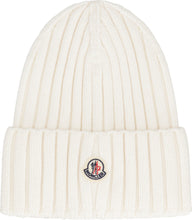 Carica l'immagine nel visualizzatore di Gallery, Cappello in maglia a coste
