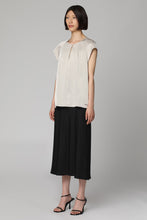 Carica l'immagine nel visualizzatore di Gallery, Blusa in cady
