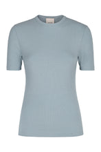 Carica l'immagine nel visualizzatore di Gallery, T-shirt in maglia a coste
