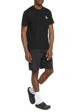 Carica l'immagine nel visualizzatore di Gallery, T-shirt in cotone con patch
