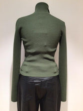 Carica l'immagine nel visualizzatore di Gallery, Maglione dolcevita a costine
