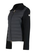 Carica l'immagine nel visualizzatore di Gallery, Cardigan imbottito in lana con zip
