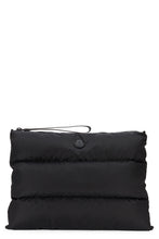 Carica l'immagine nel visualizzatore di Gallery, Borsa clutch imbottita
