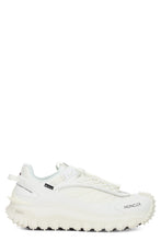 Carica l'immagine nel visualizzatore di Gallery, Sneakers con suola prominente
