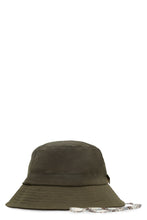 Carica l'immagine nel visualizzatore di Gallery, Barbour by ALEXACHUNG - Cappello da pescatore Ghillie Wax
