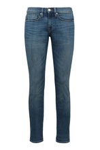 Carica l'immagine nel visualizzatore di Gallery, Jeans slim fit a 5 tasche
