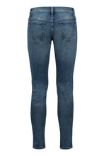Carica l'immagine nel visualizzatore di Gallery, Jeans slim fit a 5 tasche
