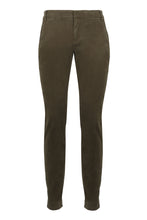 Carica l'immagine nel visualizzatore di Gallery, Pantaloni Slim Chino
