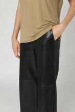 Load image into Gallery viewer, Luciana Faux leather trousers
