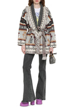 Carica l'immagine nel visualizzatore di Gallery, Cardigan jacquard Winter Friends
