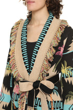 Carica l'immagine nel visualizzatore di Gallery, Cardigan Palm Tree Jacquard Icon
