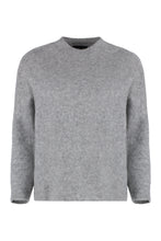 Carica l'immagine nel visualizzatore di Gallery, Maglione girocollo in cachemire
