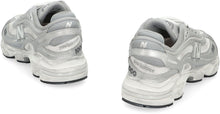 Carica l'immagine nel visualizzatore di Gallery, Sneakers low-top 1000
