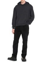 Carica l'immagine nel visualizzatore di Gallery, Maglione in lana con cappuccio
