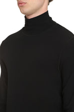 Carica l'immagine nel visualizzatore di Gallery, T-shirt a collo alto in cotone
