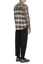 Carica l'immagine nel visualizzatore di Gallery, Overshirt Above in cotone
