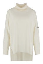 Load image into Gallery viewer, Cashmere blend turtleneck sweater
