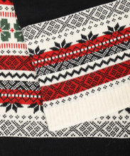 Carica l'immagine nel visualizzatore di Gallery, Sciarpa Maura in maglia motivo jacquard
