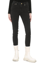 Carica l'immagine nel visualizzatore di Gallery, Jeans skinny Selma
