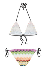 Carica l'immagine nel visualizzatore di Gallery, Bikini con reggiseno a triangolo
