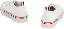 Carica l'immagine nel visualizzatore di Gallery, Sneakers low-top Collegiate in canvas
