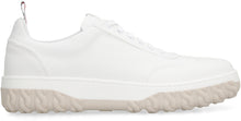 Carica l'immagine nel visualizzatore di Gallery, Sneakers Field in canvas

