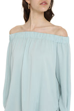 Carica l'immagine nel visualizzatore di Gallery, Blusa a spalle scoperte Michela in seta
