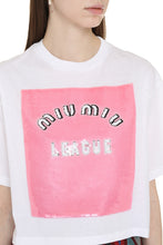 Carica l'immagine nel visualizzatore di Gallery, T-shirt corta in cotone ricamata
