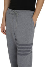 Carica l'immagine nel visualizzatore di Gallery, Track-pants in lana vergine
