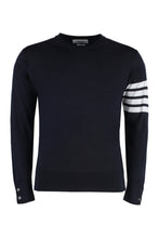 Carica l'immagine nel visualizzatore di Gallery, Pullover in lana con manica a righe

