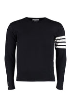 Carica l'immagine nel visualizzatore di Gallery, Maglione girocollo in lana merinos
