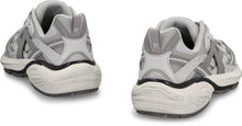Carica l'immagine nel visualizzatore di Gallery, Sneakers low-top Storm Runner in tessuto
