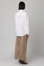 Carica l'immagine nel visualizzatore di Gallery, Camicia in cotone stretch
