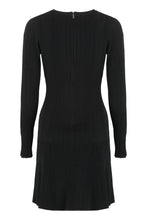 Carica l&#39;immagine nel visualizzatore di Gallery, Abito in maglia a costine
