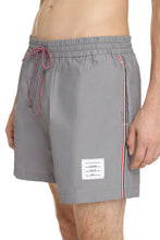Carica l'immagine nel visualizzatore di Gallery, Shorts da mare in nylon
