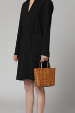 Carica l'immagine nel visualizzatore di Gallery, Mini tote bag in Visetos
